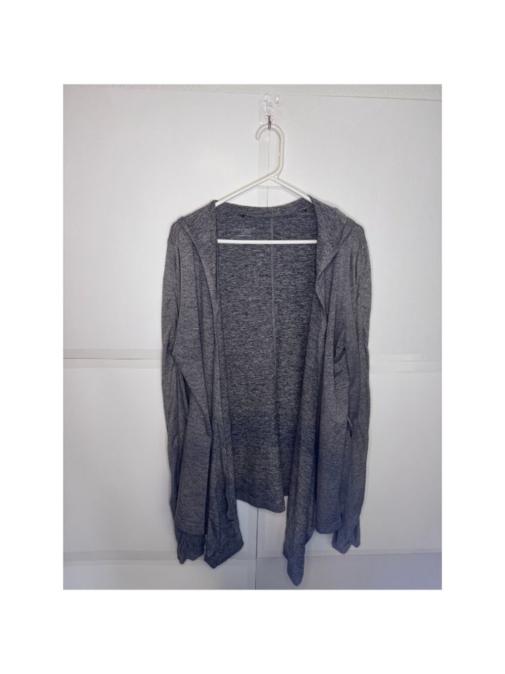 Moving Comfort Gray Athleisure Jacket Size XL w/Thumb Holes